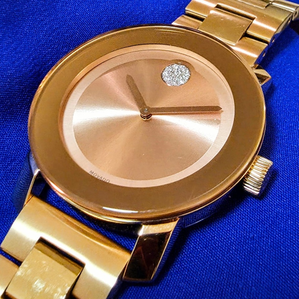 Movado Bold Rose Gold Swiss Made Women's Classy Watch EUC 36mm